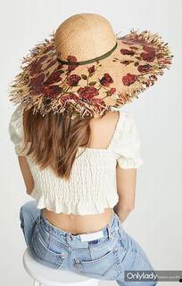 爱戴帽子的女明星是谁,揭秘爱戴帽子的人气女明星