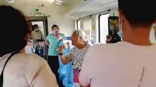 河南老太太唱歌网红视频,网红视频引网友热议